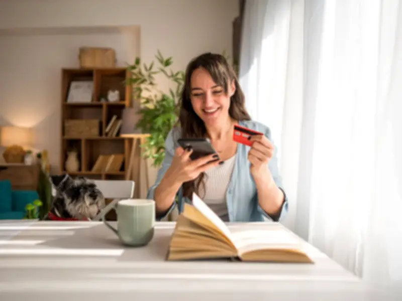 Credit Card Alert: Free Switch Could Save You £700