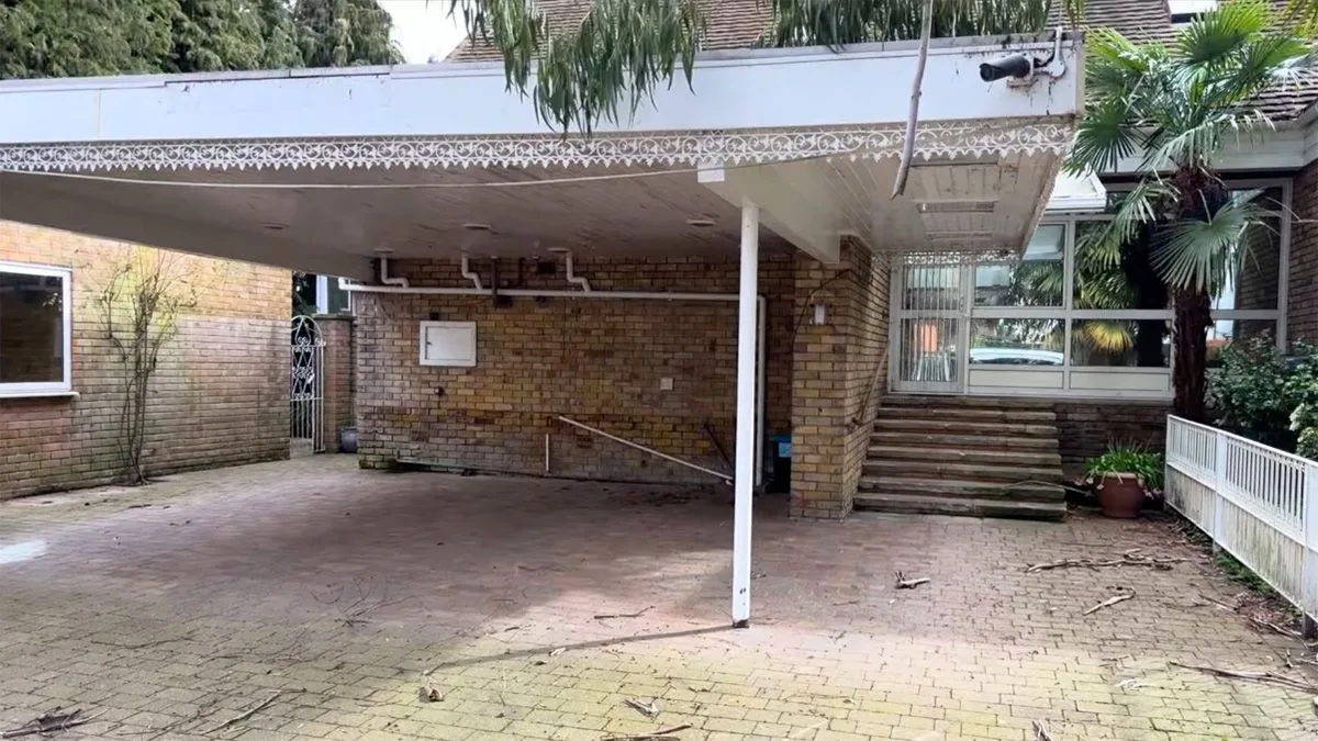 Urban Explorer Finds Creepy Relic in Rolf Harris's Derelict £4m Mansion