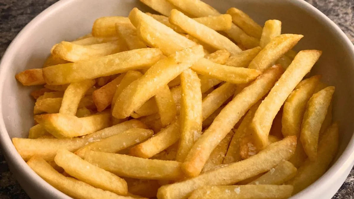 Frozen chips crispier without oil using chef's air fryer method