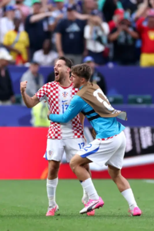 Croatia 2-1 Ghana: Nikola Vlasic Late Winner Seals Win, Both Teams Advance
