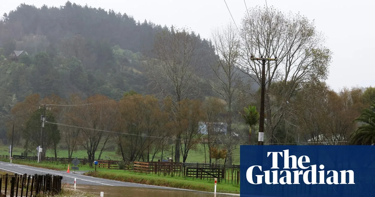 Cyclone Vaianu Batters New Zealand's North Island, Causing Floods and Power Outages