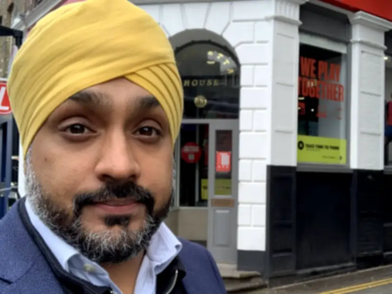 Dad with £250k debt warns against World Cup office sweepstakes
