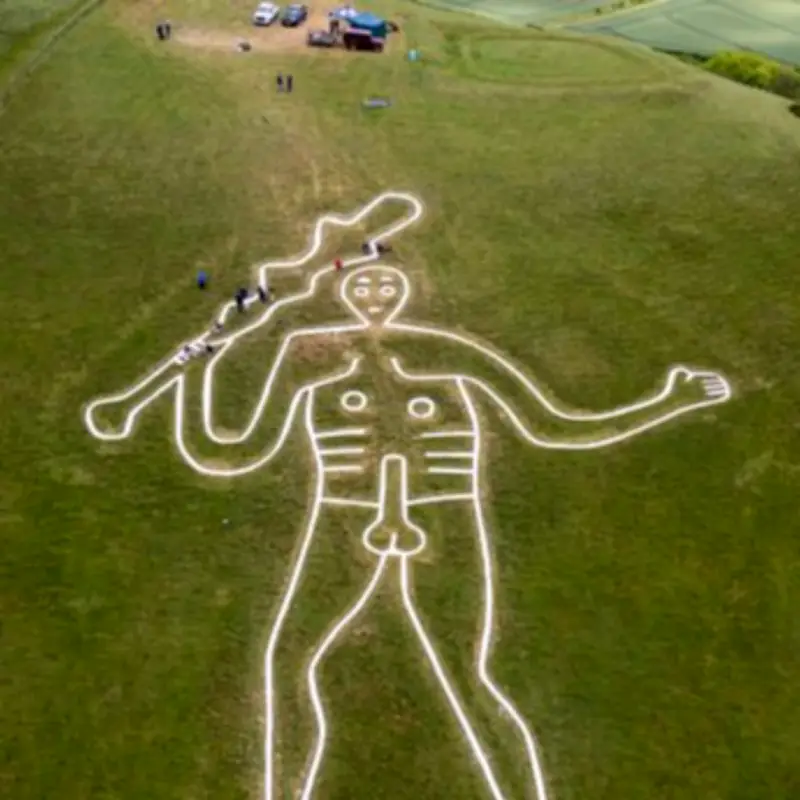 Daily Star Helps Restore Britain's Rudest Chalk Figure Cerne Abbas Giant