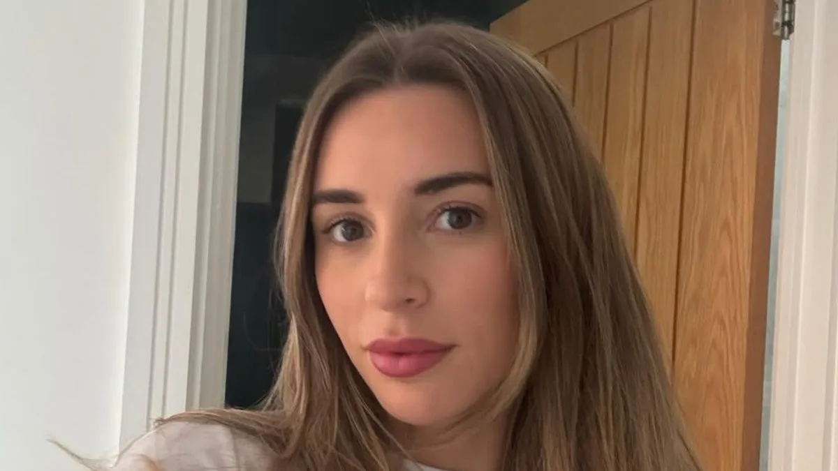 Dani Dyer Shows Gruesome Foot Injury After Strictly Exit