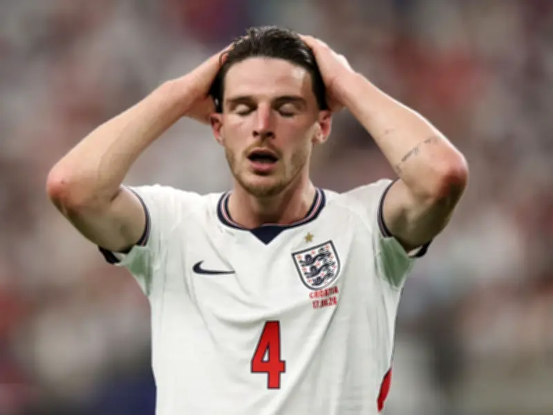 Declan Rice Injury Worry After Being Subbed Off Limping vs Croatia