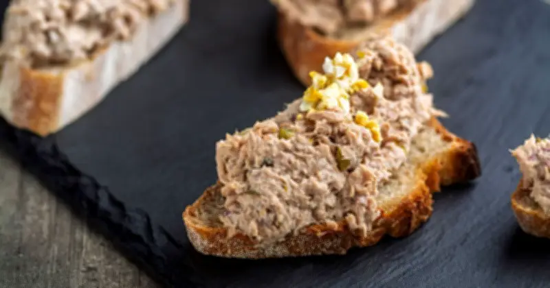 Ditch Mayonnaise for Greek Yoghurt in Tuna Salad for Healthier Twist