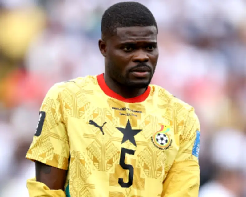 Djed Spence appears to snub Thomas Partey handshake before England v Ghana