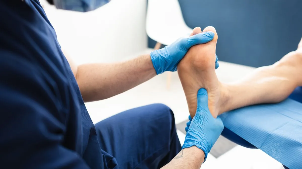 Doctor Reveals Hidden Health Warning Sign In Your Toes