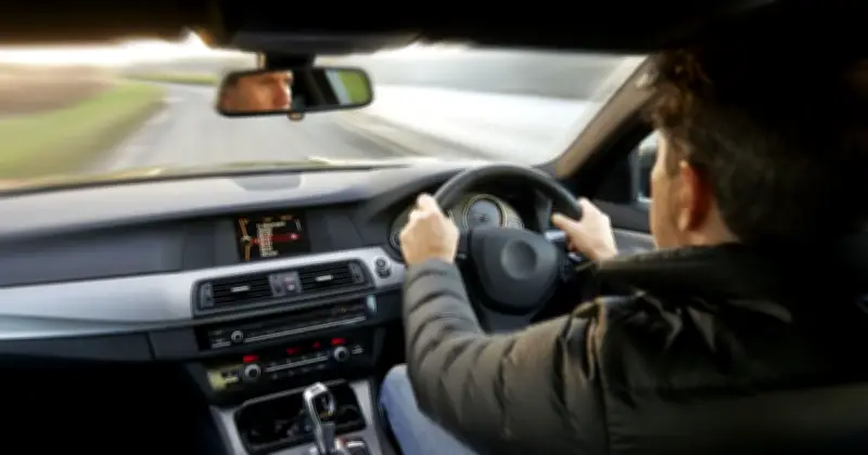 Drivers Warned to Carry Pen, Paper and £50 Dashcam Amid Crash-for-Cash Scam Surge