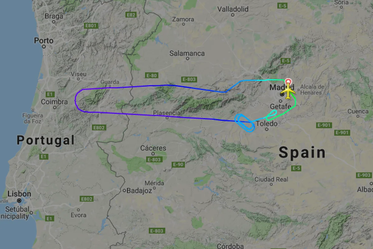 Drunk Passenger Forces Flight to Turn Back After Attempting to Open Emergency Exit