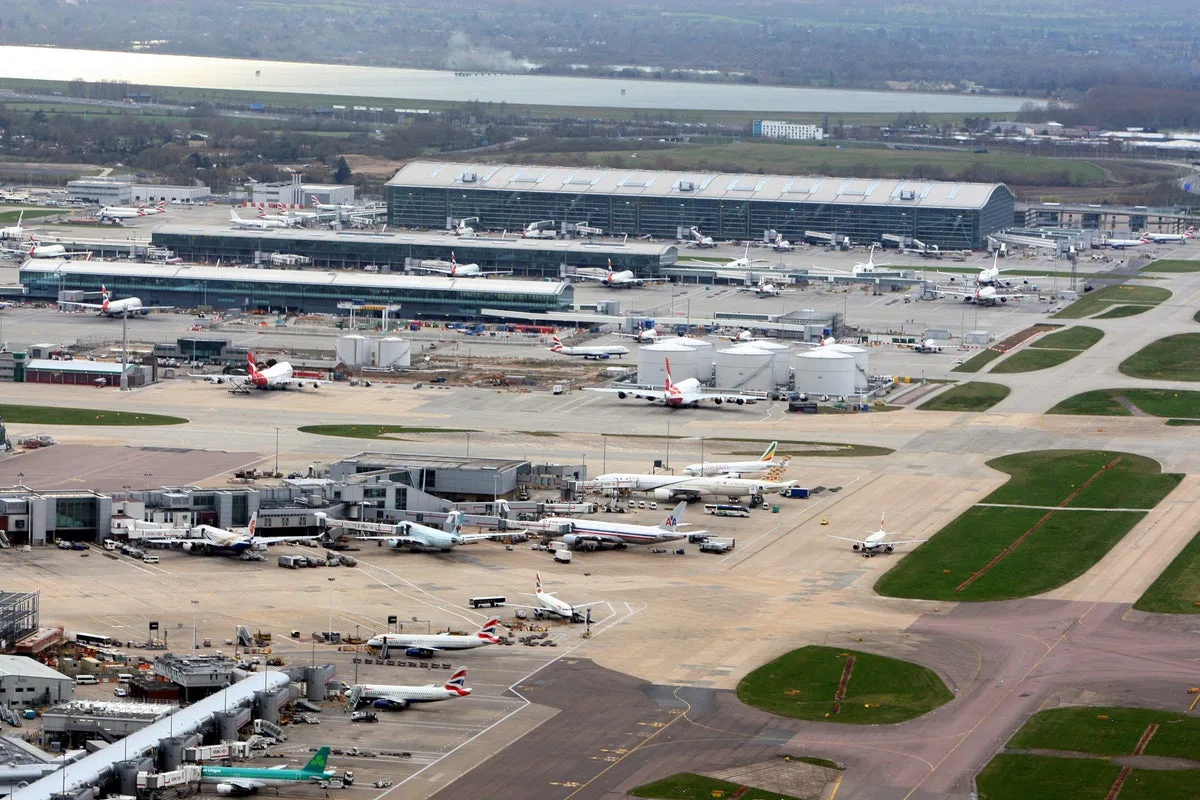 Drunk Air Steward Arrested at Heathrow, 12 Times Over Limit