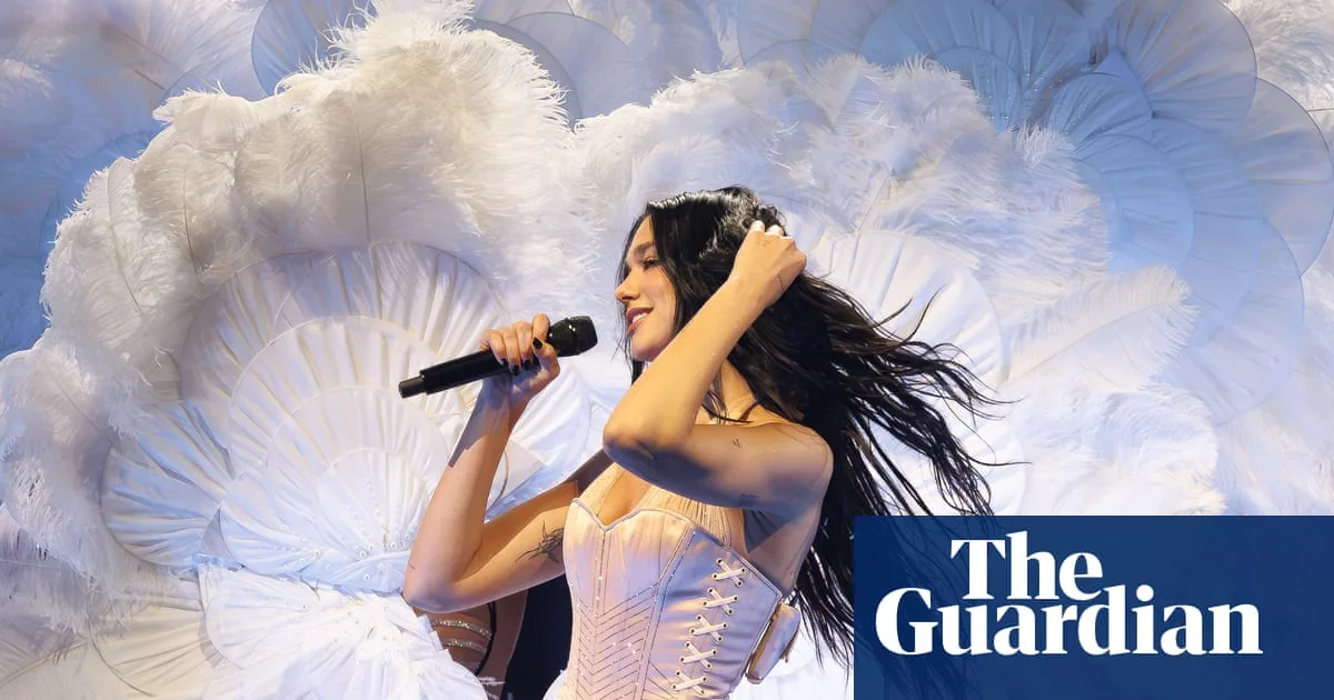 Dua Lipa Denies 'Categorically False' Report of Firing Agent Over Kneecap Stance