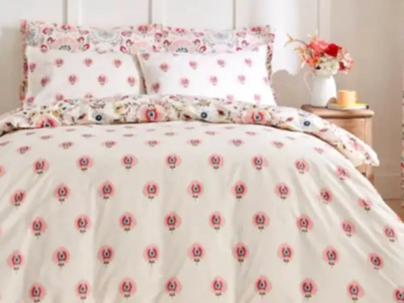 Dunelm Shoppers Hail 'Stunning' Cotton Bedding Set as Best Summer Duvet Cover