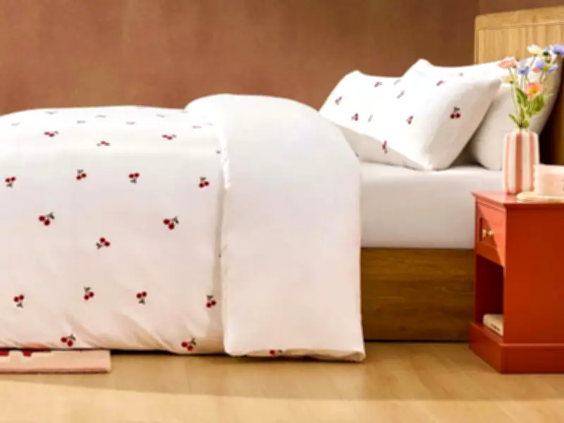 Dusk Cherry Bedding Set at 40% Off: Shoppers Rave About Non-Iron Cotton