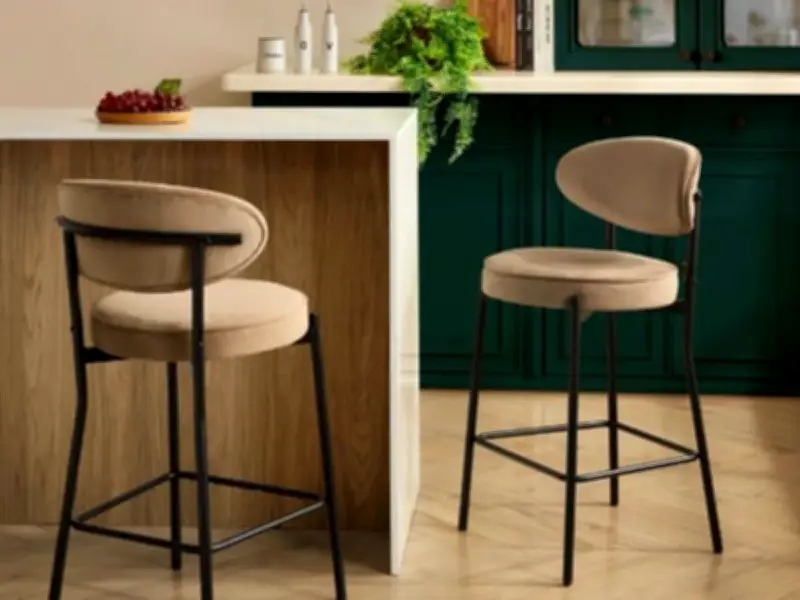 Dusk Shoppers Snap Up 'Gorgeous' Copenhagen-Style Bar Stools on Sale