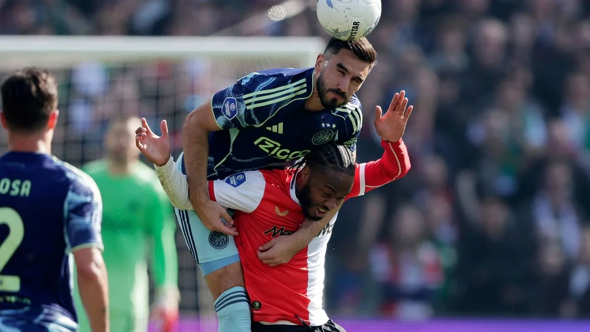 Dutch Media Slam Raheem Sterling as 'Total Failure' After Feyenoord Loss