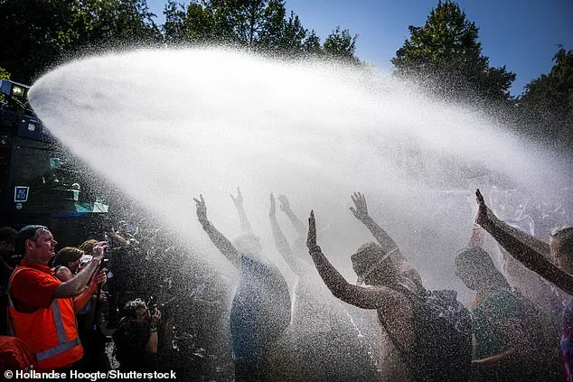 Thousands of Climate Activists Block Major Motorway in The Hague