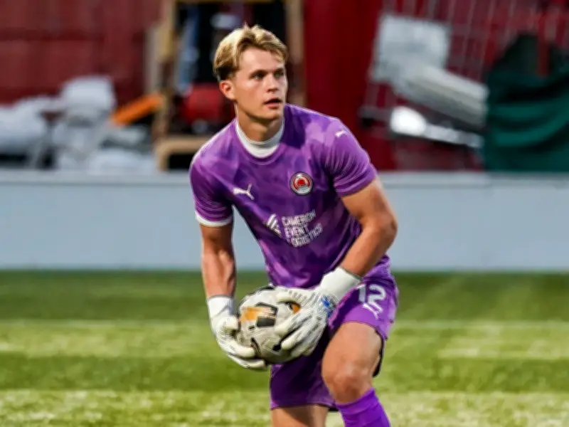 East Kilbride in talks with Falkirk over goalkeeper Jay Hogarth loan