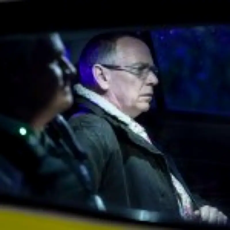 EastEnders: Chelsea horrified as Ian approaches injured Jordan