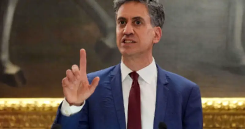 Ed Miliband Frontrunner for Chancellor After Unison Backing