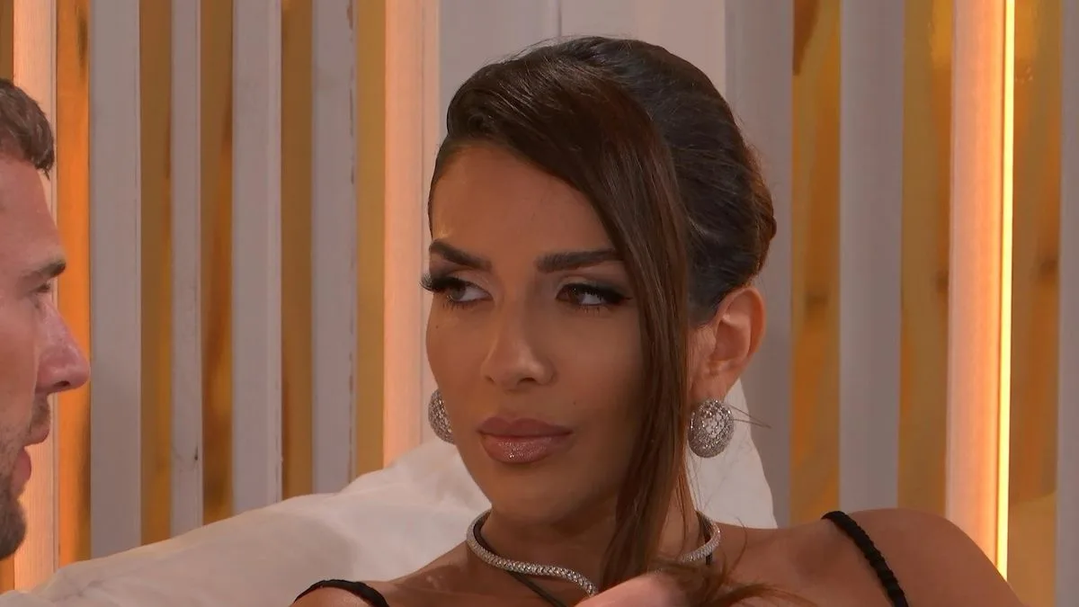 Love Island's Ekin-Su Signs Up for New Netflix Reality Show 'With a Catch'