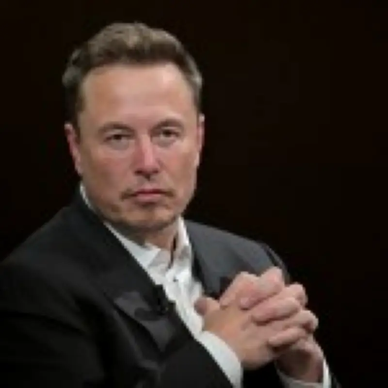 Elon Musk No Longer a Trillionaire After SpaceX Stock Plunge
