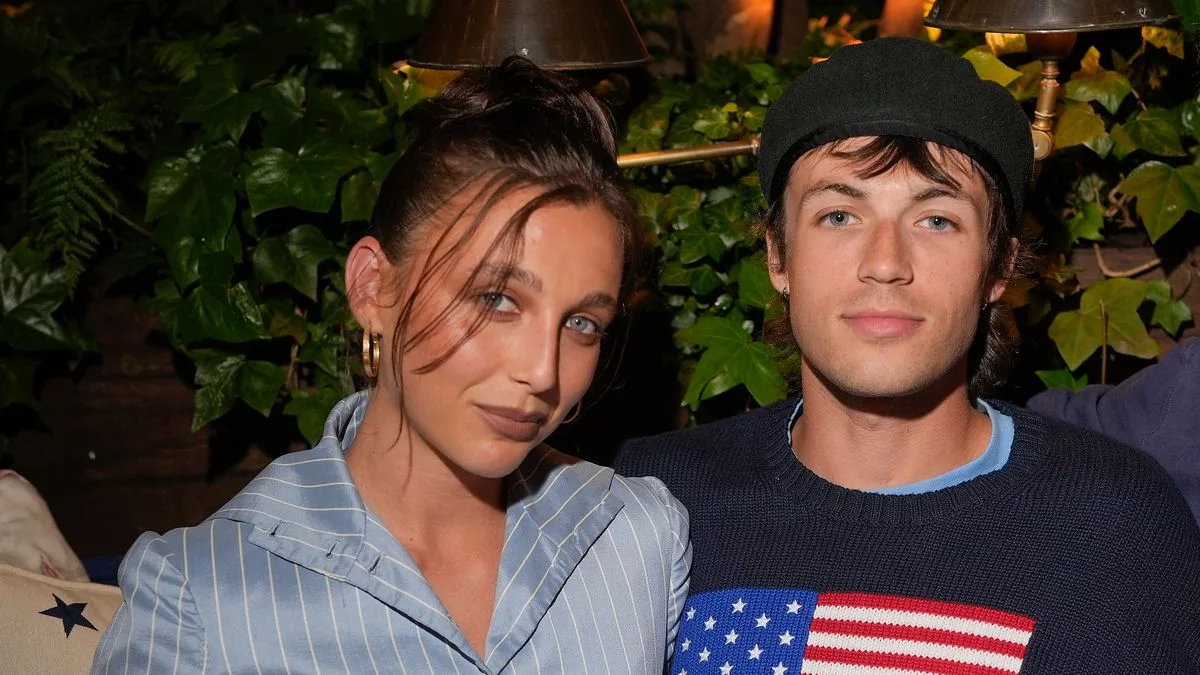 Emma Chamberlain's Dating History: A Complete Guide