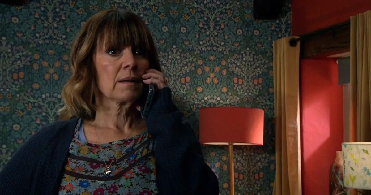 Emmerdale Fans Identify Rhona's Mystery Caller