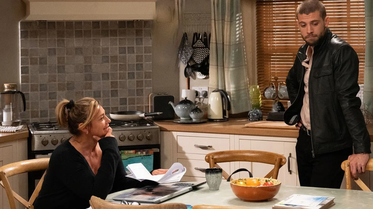 Emmerdale fans 'uncover' Joe Tate's real motive for targeting Moira Dingle