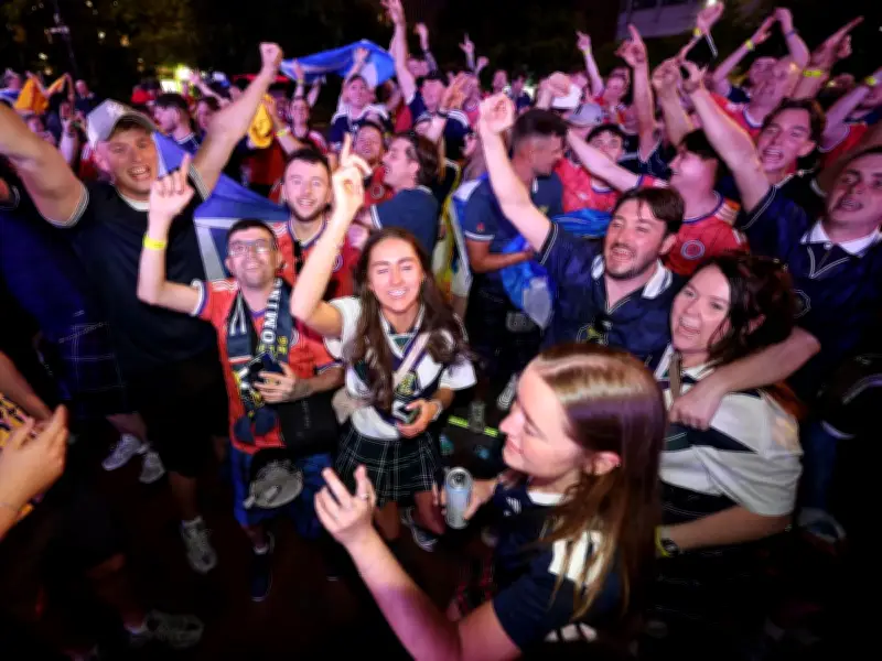 England fans mock lone Scotsman in Boston: 'Bad vibes' viral video