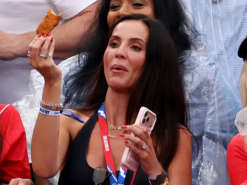 England WAGs Celebrate World Cup Win with Fried Chicken in New York