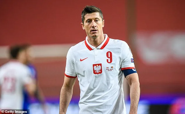 Lewandowski Ruled Out of England Clash with Knee Injury