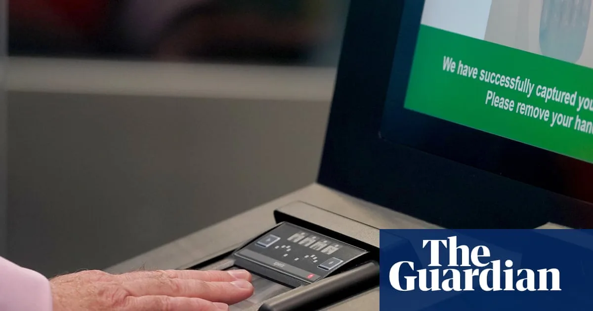 Britons Warned of 14-Hour Queues at EU Airports Due to New Border System
