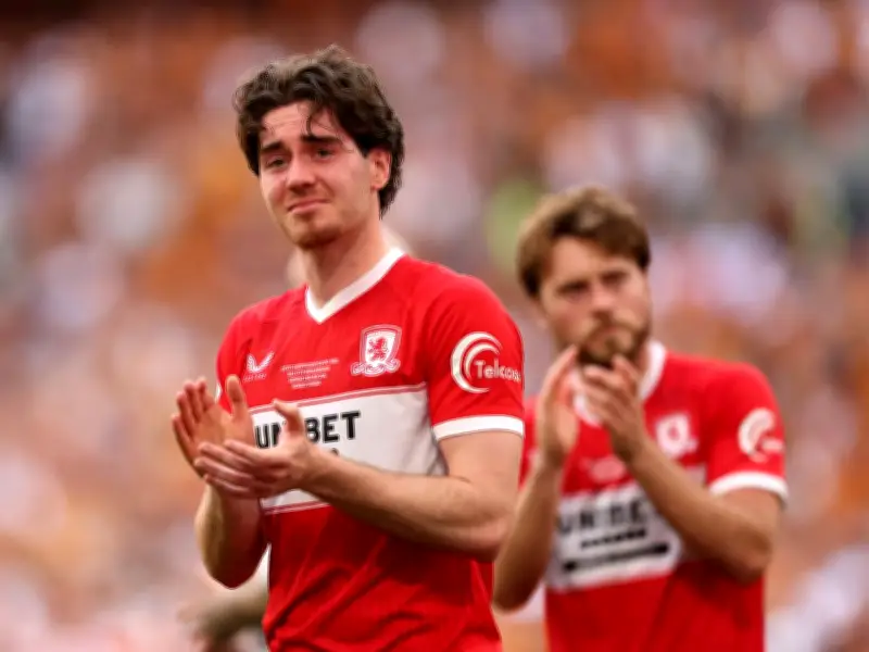 Everton Close to £25m Deal for Championship Player of the Year Hackney