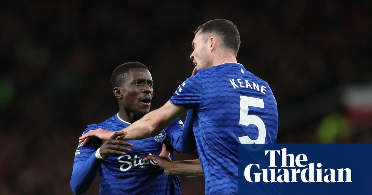 Idrissa Gueye Apologises to Teammates After Red Card for Slapping Michael Keane
