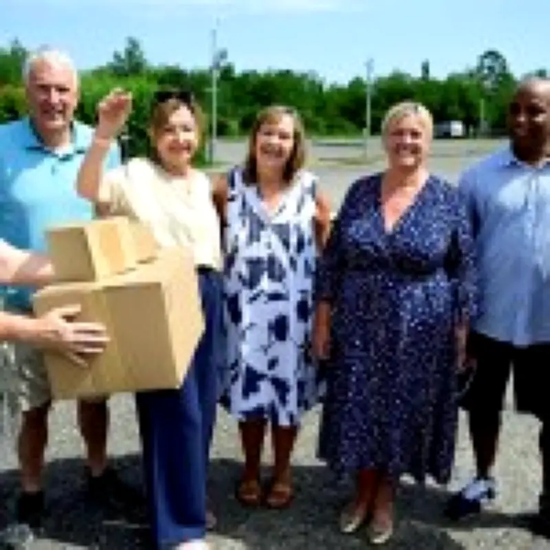 Evri Driver Gets New Car Thanks to Secret Fundraiser by Grateful Customers
