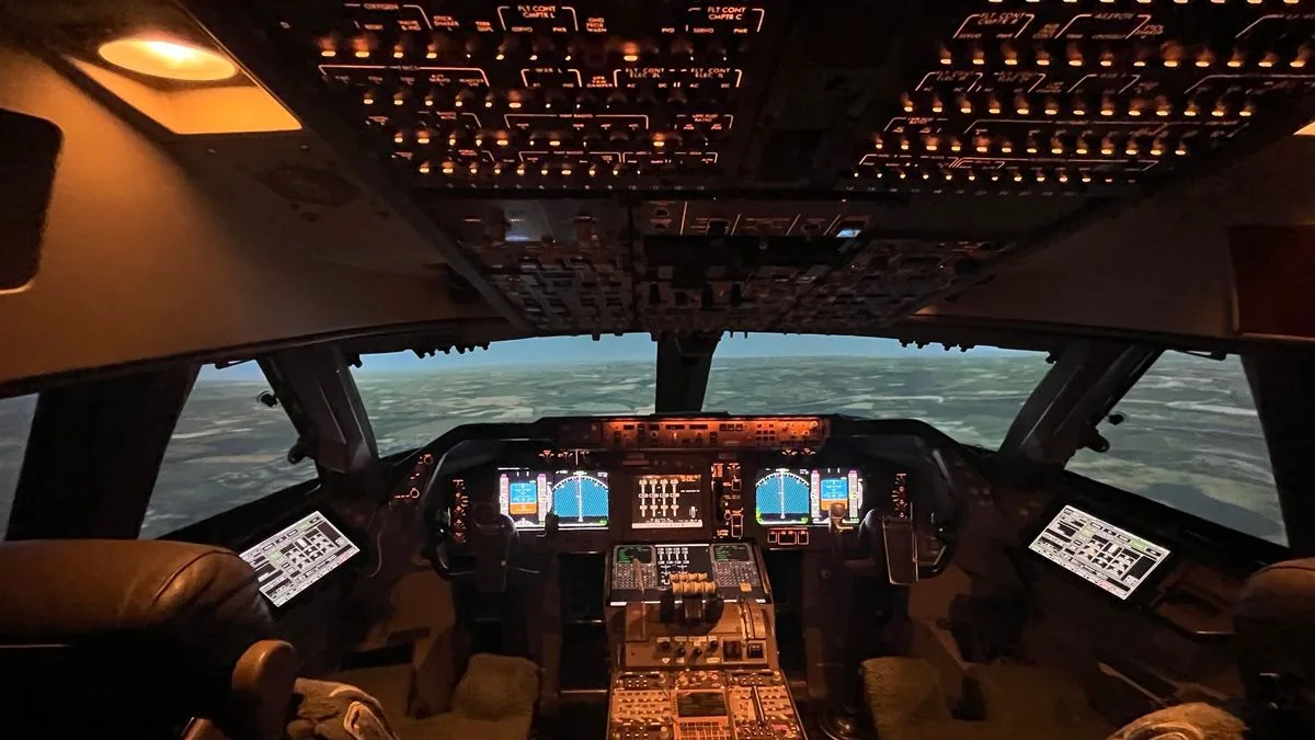 Ex-British Airways 747 Flight Simulator on Sale for £440,000