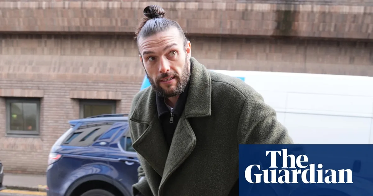 Andy Carroll denies breaching non-molestation order, court date set