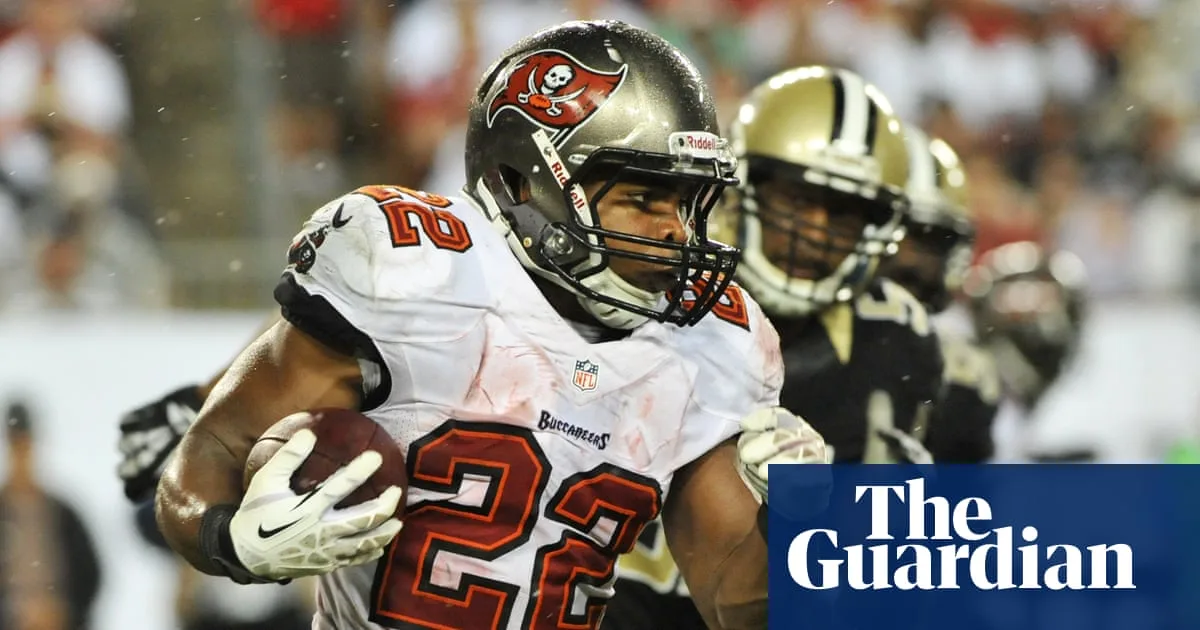 Former NFL Star Doug Martin Dies at 36 After Struggle with Police in Oakland