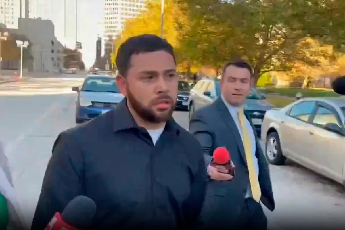 Ex-Missouri Officer Pleads Guilty to Searching Women’s Phones for Nudes