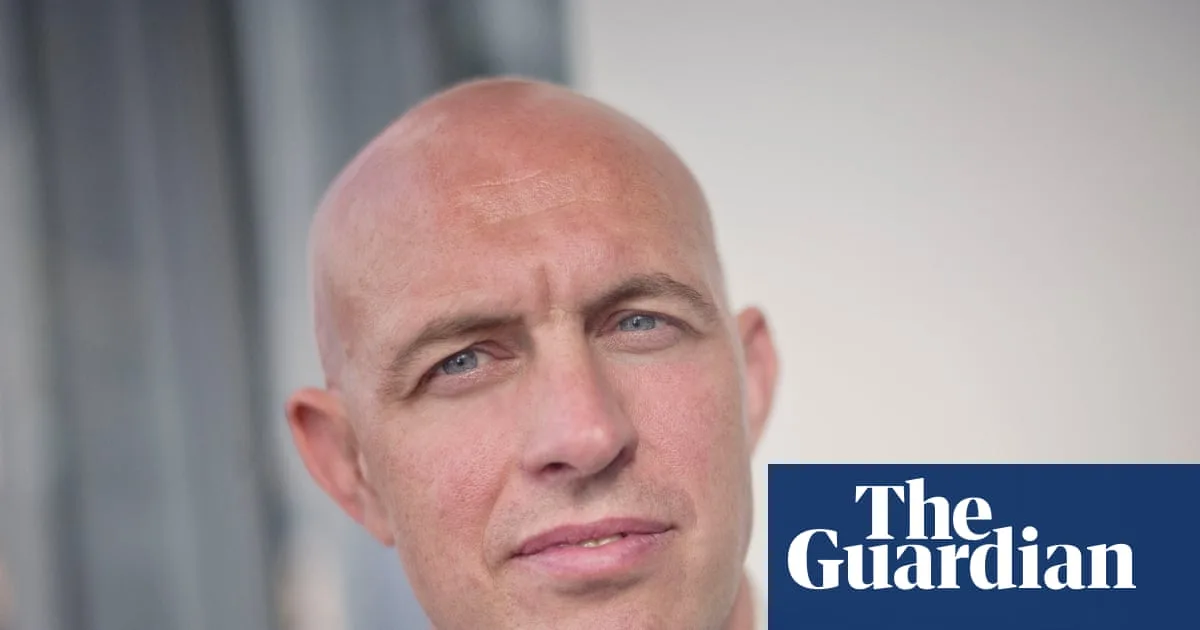 Ex-Sun Editor David Dinsmore to Become Government Comms Chief