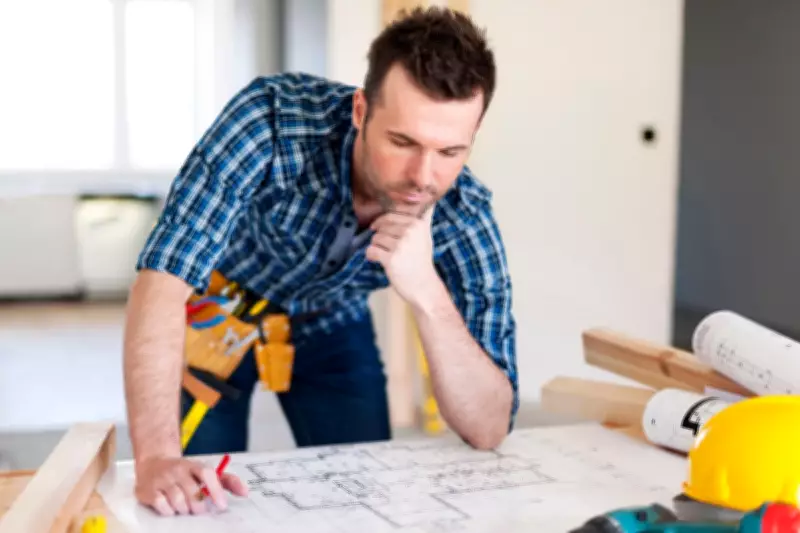 Expert Tips on How to Find and Manage Builders for Your Renovation