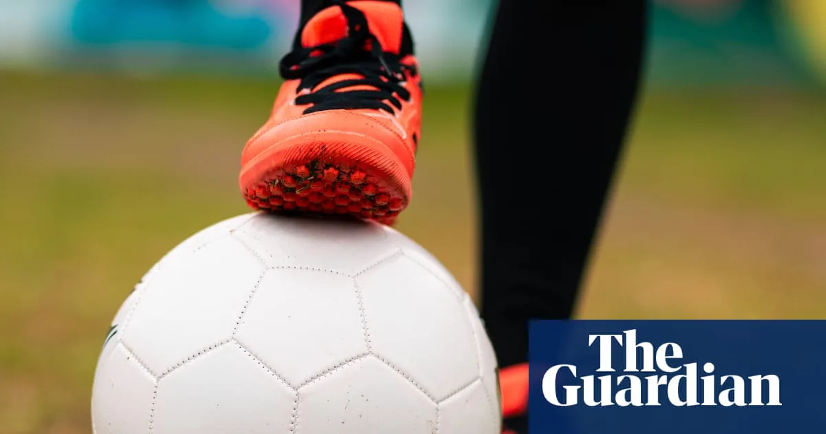 Women's football manager banned for 12 years for sending indecent images