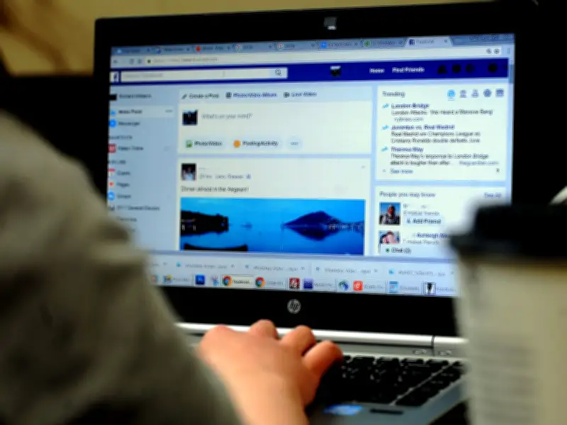 Facebook Down: Thousands Report Login Issues in Global Outage