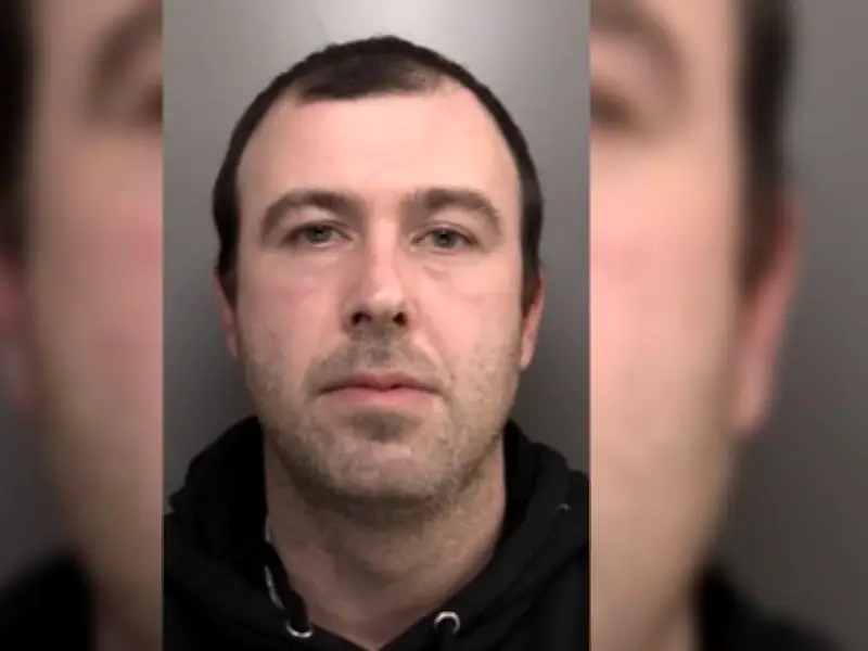 Fake Uber driver kidnaps woman, demands she expose breasts