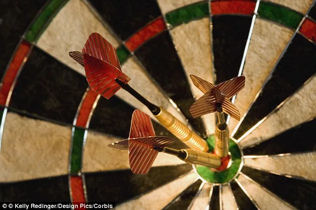 Poor Aim Could Help Amateurs Win at Darts, Study Finds