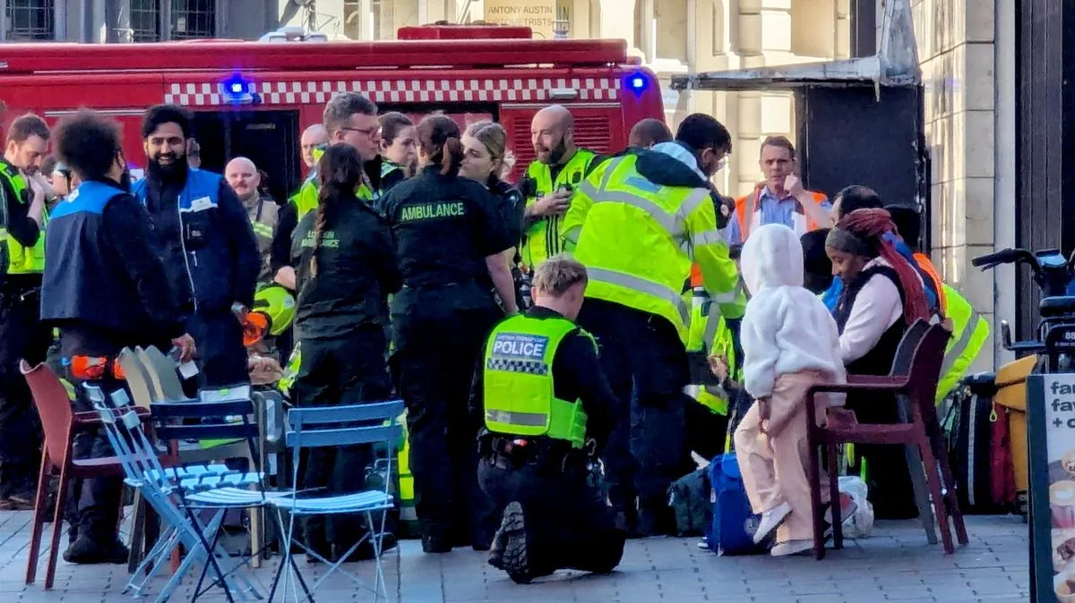 Farringdon Station Reopens After 'Unknown Substance' Prompts Armed Police Response