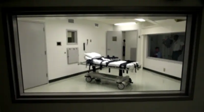 Federal Judge Blocks Alabama Nitrogen Gas Execution