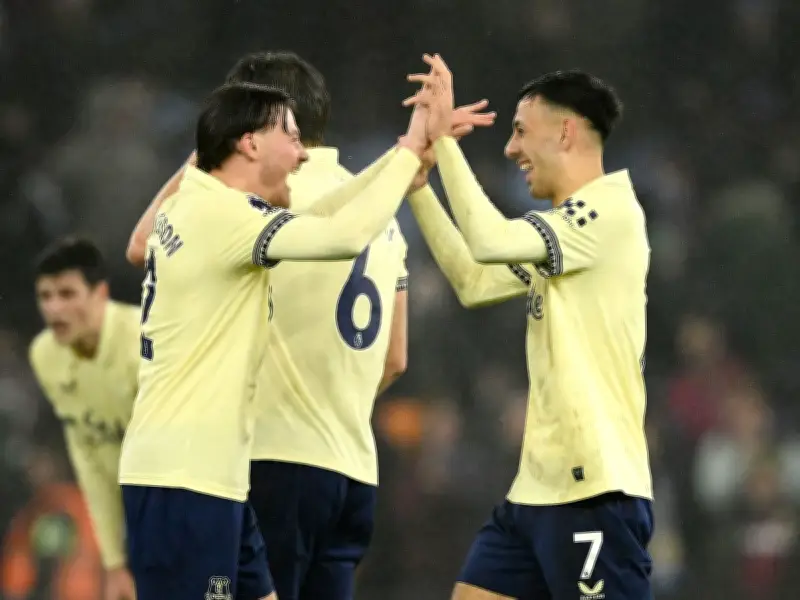 Five Everton Players Face Uncertain Future Amid Transfer Interest