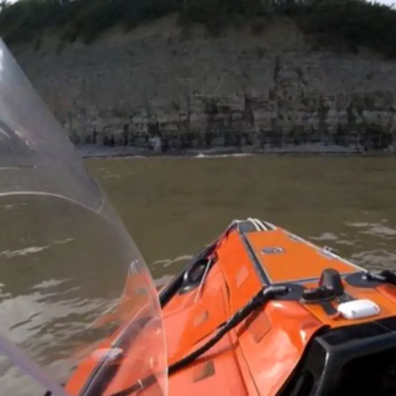 Five Rescued After Being Cut Off by Tide at Lavernock Point